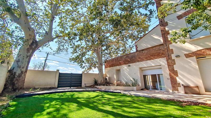 Mas - 193 m² - 8 pièces