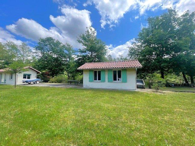 Maison - 97 m² - 5 pièces