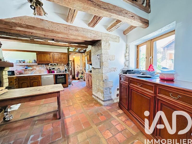 Maison - 236 m² - 7 pièces