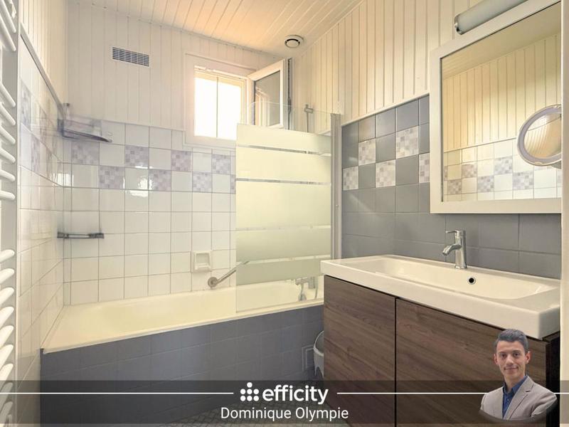 Maison - 103 m² - 6 pièces