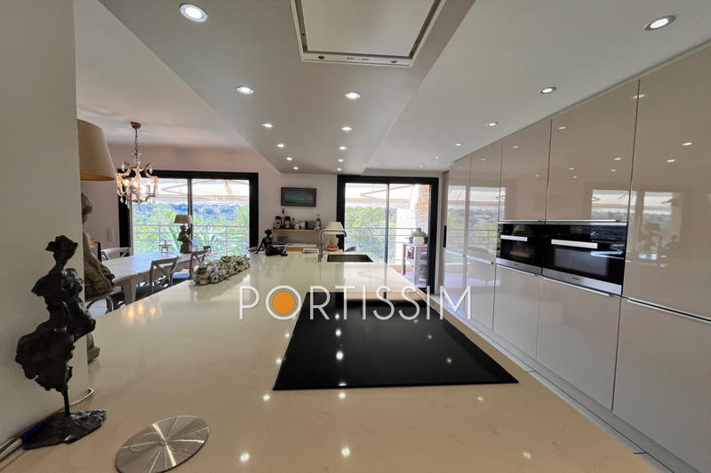 Appartement - 107 m² - 3 pièces