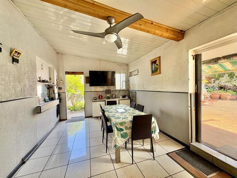 Propriété - 352 m² - 15 pièces