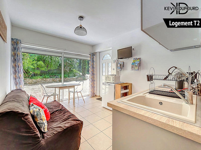 Maison - 225 m² - 11 pièces