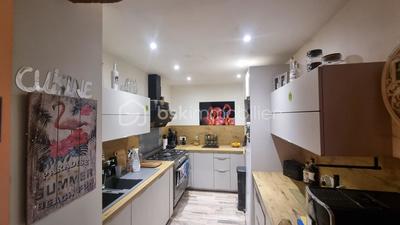 Propriété - 175 m² - 11 pièces