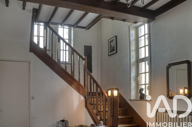 Maison - 181 m² - 7 pièces