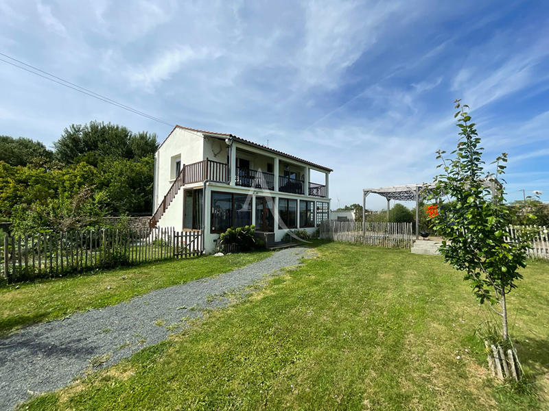 Maison - 112 m² - 4 pièces