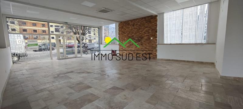 Local commercial - 340 m²