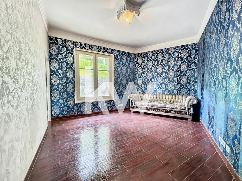 Villa - 548 m² - 22 pièces