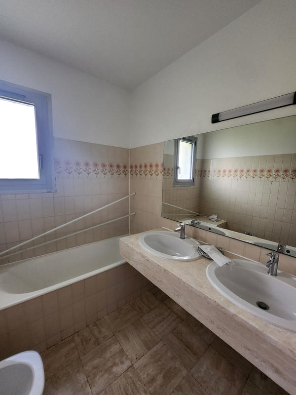 Appartement - 79 m² - 3 pièces