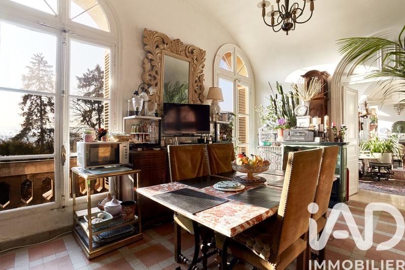 Maison - 338 m² - 14 pièces