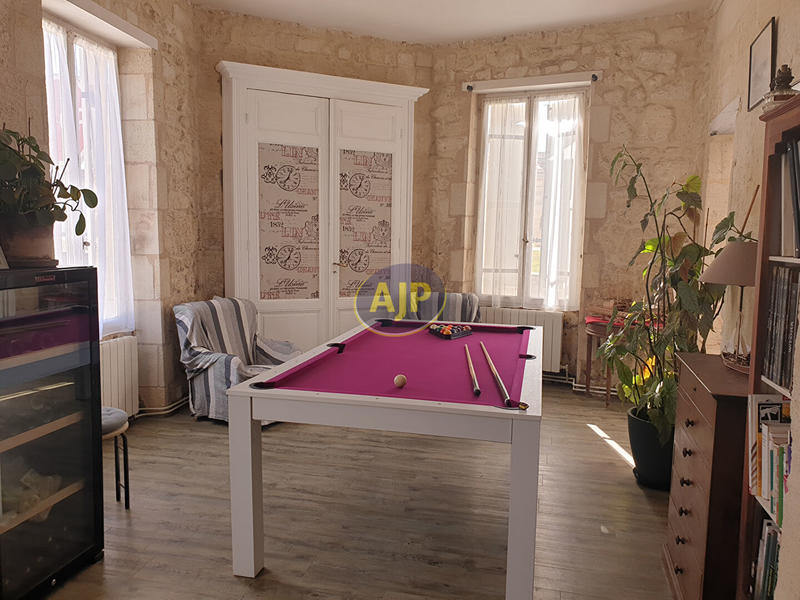 Maison - 169 m² - 6 pièces