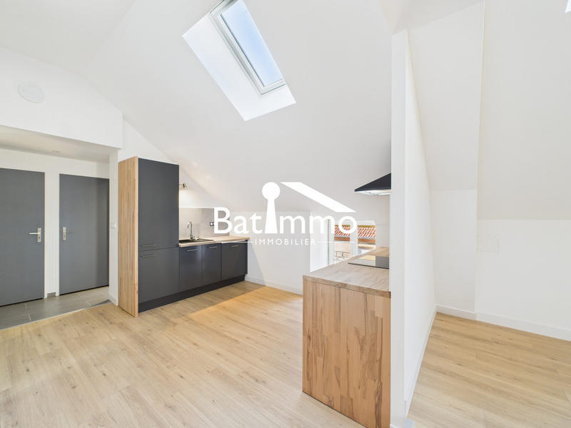 Appartement - 75 m² - 4 pièces