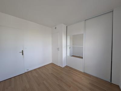 Appartement - 85 m² - 5 pièces