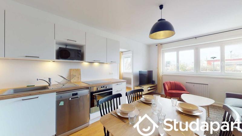 Chambre - 10 m² - 1 pièce