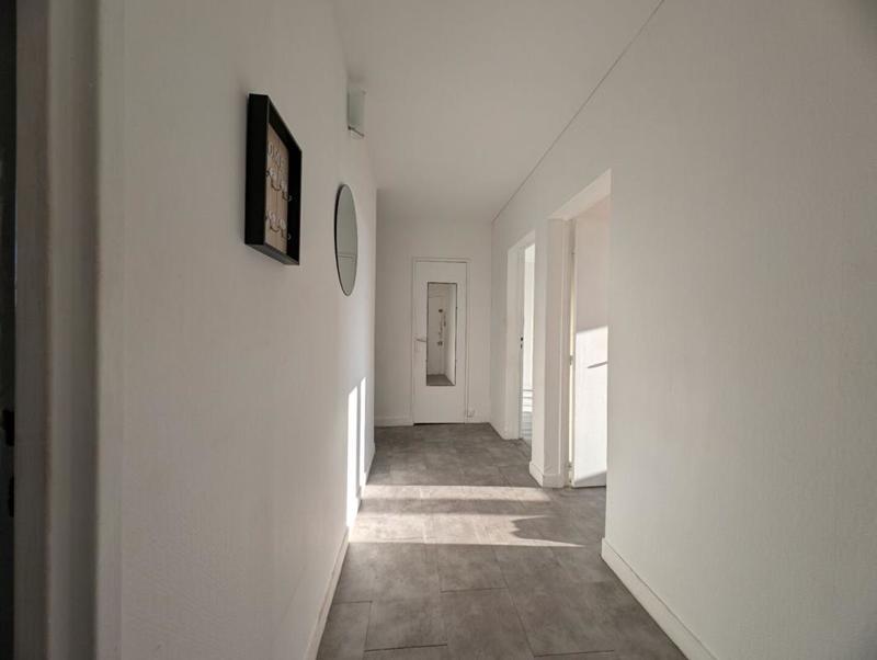 Appartement - 85 m² - 5 pièces