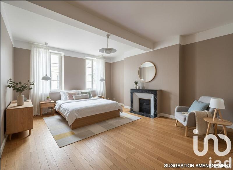 Maison de ville - 216 m² - 7 pièces