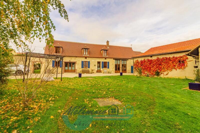 Maison - 221 m² - 9 pièces