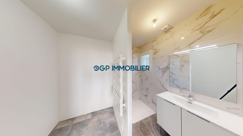 Maison - 98 m² - 4 pièces