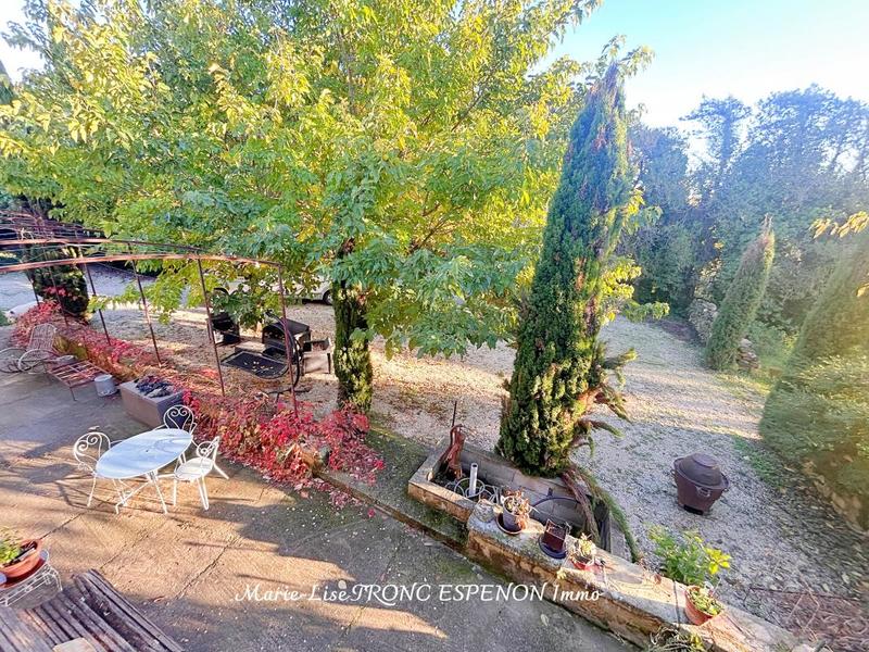 Mas - 273 m² - 10 pièces