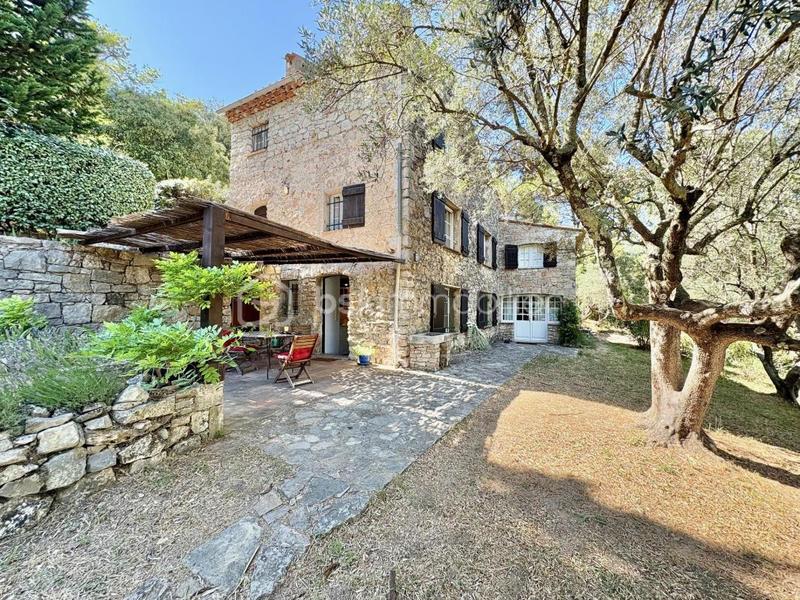 Mas - 145 m² - 5 pièces