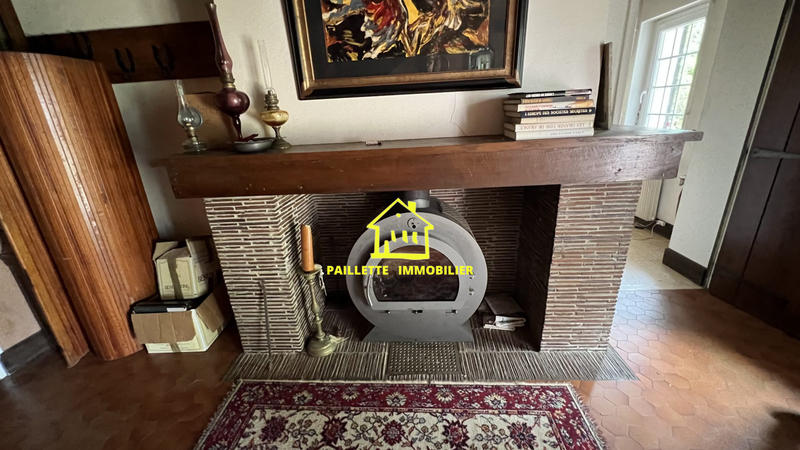 Maison - 300 m² - 9 pièces