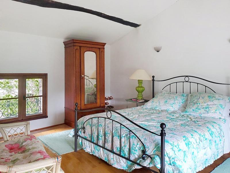 Maison - 140 m² - 10 pièces