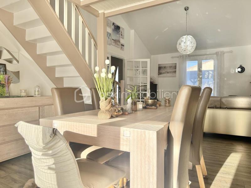 Maison - 121 m² - 5 pièces