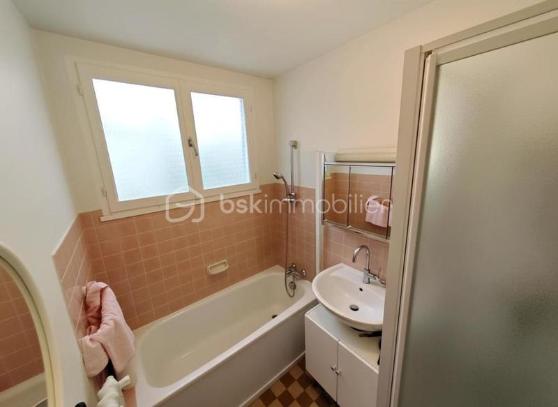 Maison traditionnelle - 141 m² - 5 pièces