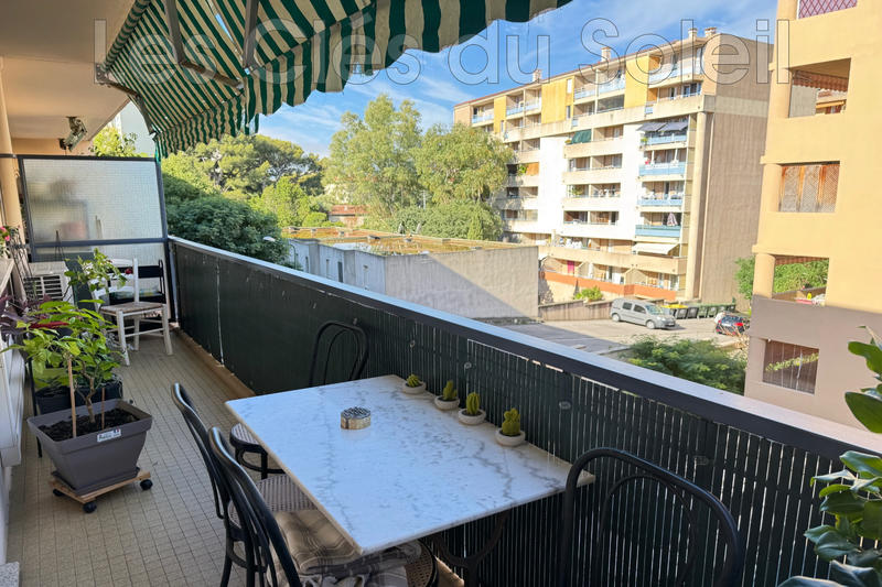 Appartement - 92 m² - 5 pièces