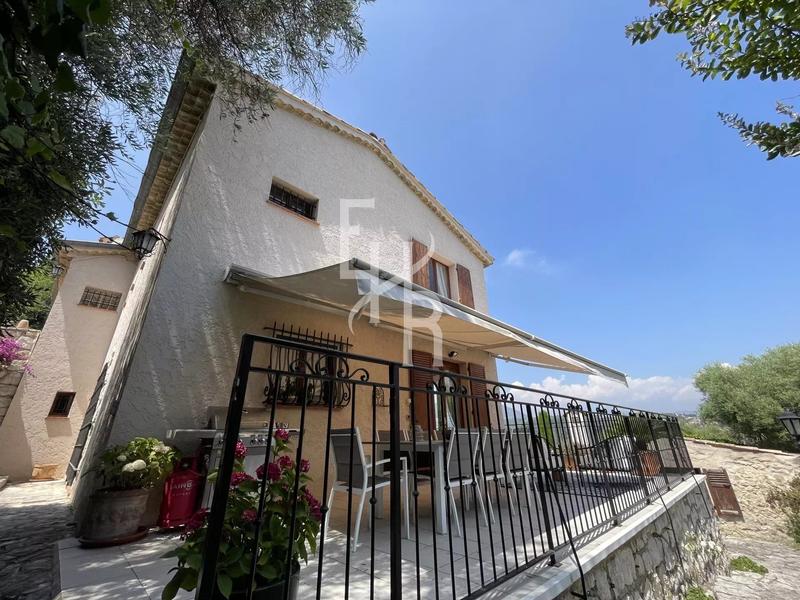 Villa - 173 m² - 7 pièces