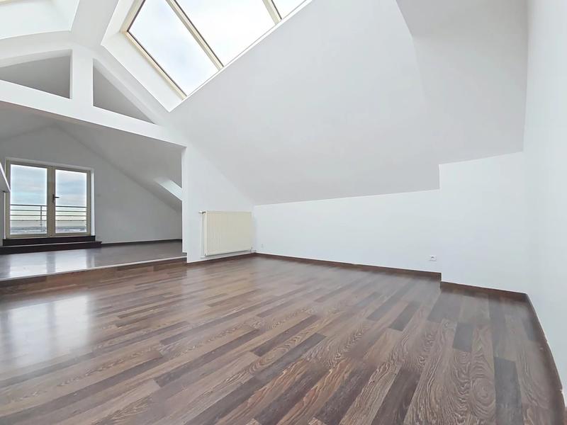 Appartement - 145 m² - 5 pièces