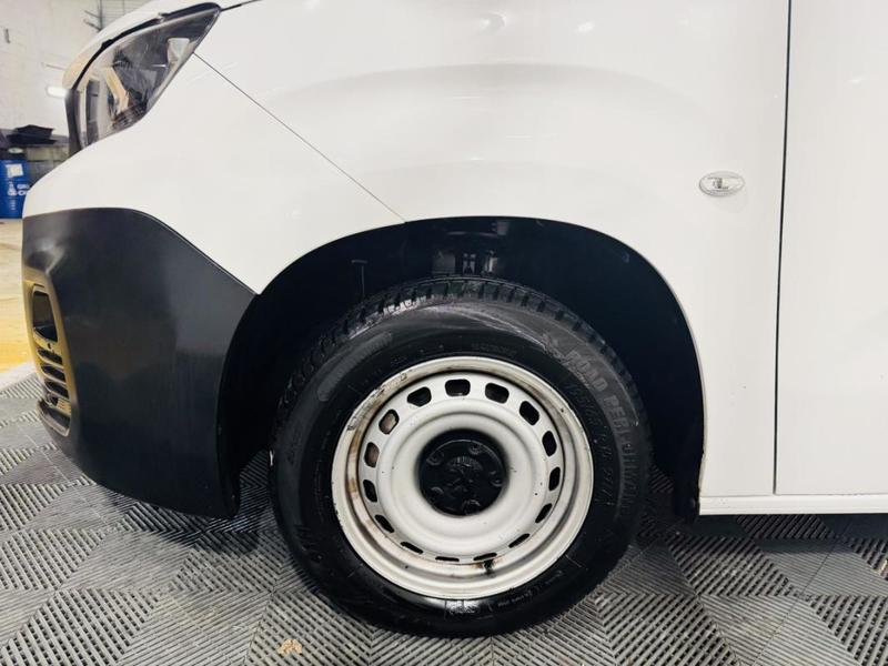 Peugeot Partner III Bluehdi 75 s&amp;amp;S Standard 650kg Premium