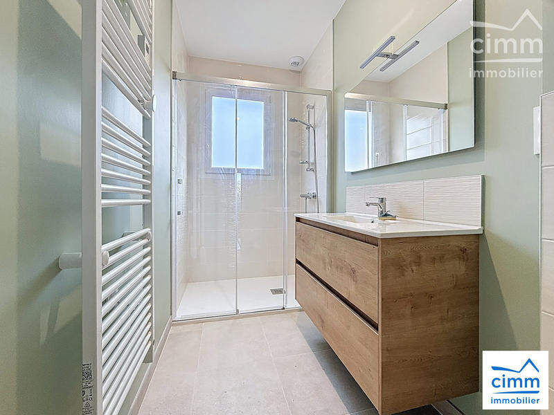 Maison - 98 m² - 5 pièces