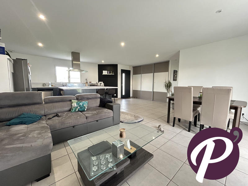 Maison - 90 m² - 3 pièces