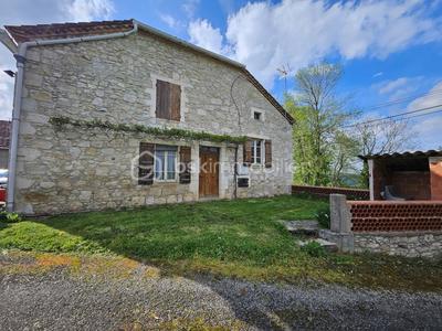 Maison en pierre - 135 m² - 4 pièces