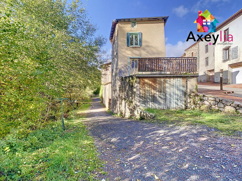 Maison - 180 m² - 7 pièces