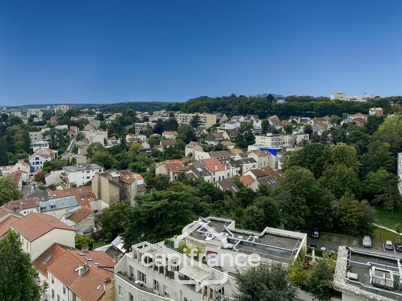 Appartement - 208 m² - 9 pièces