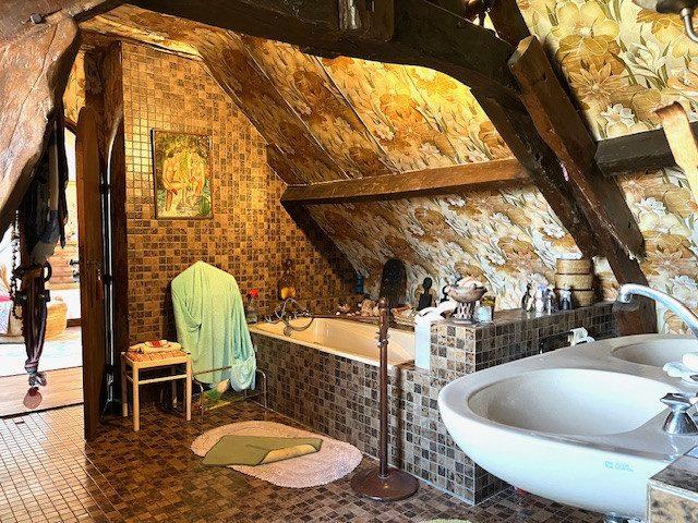 Maison - 257 m² - 8 pièces