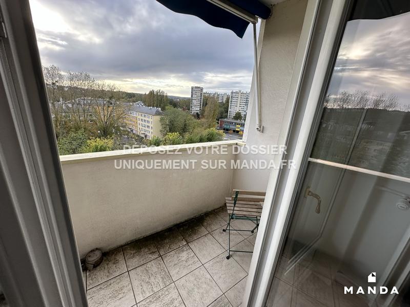 Chambre - 12 m² - 6 pièces