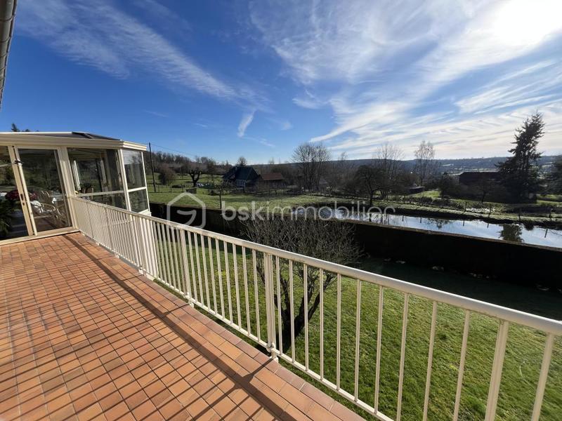 Maison - 180 m² - 11 pièces