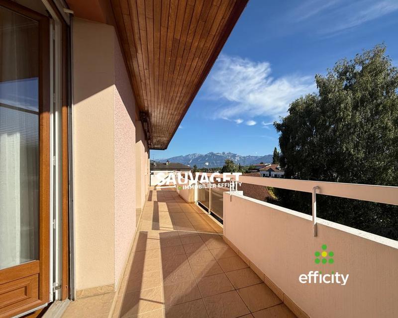 Appartement ancien - 71 m² - 3 pièces