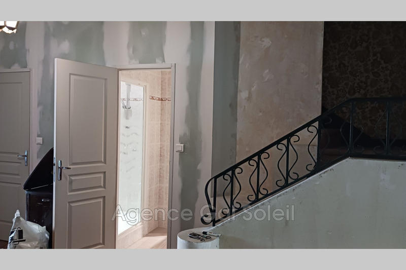 Maison - 290 m² - 6 pièces