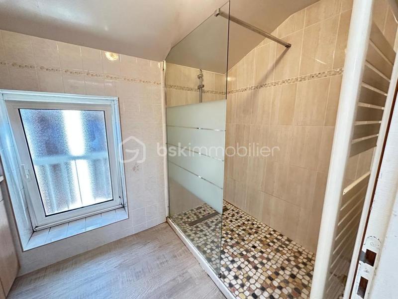 Maison - 170 m² - 7 pièces