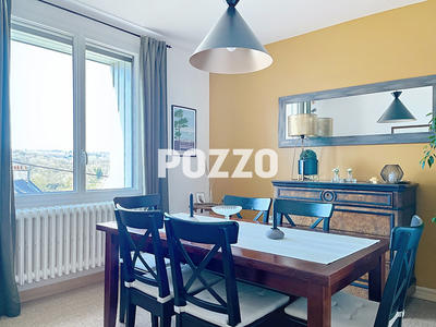 Maison - 150 m² - 8 pièces