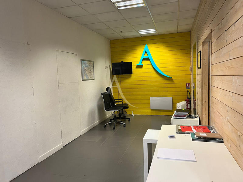 Bureau - 35 m² - 2 pièces