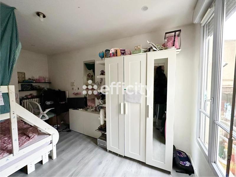 Maison - 80 m² - 6 pièces