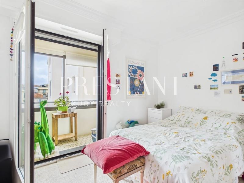 Appartement - 104 m² - 3 pièces