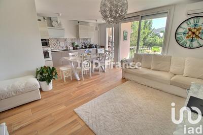 Appartement - 80 m² - 4 pièces