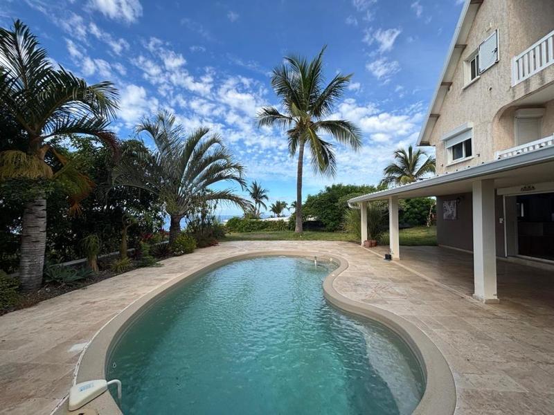 Maison - 180 m² - 6 pièces