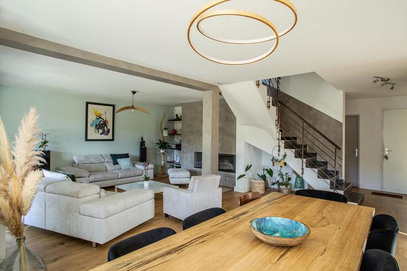 Maison - 146 m² - 6 pièces